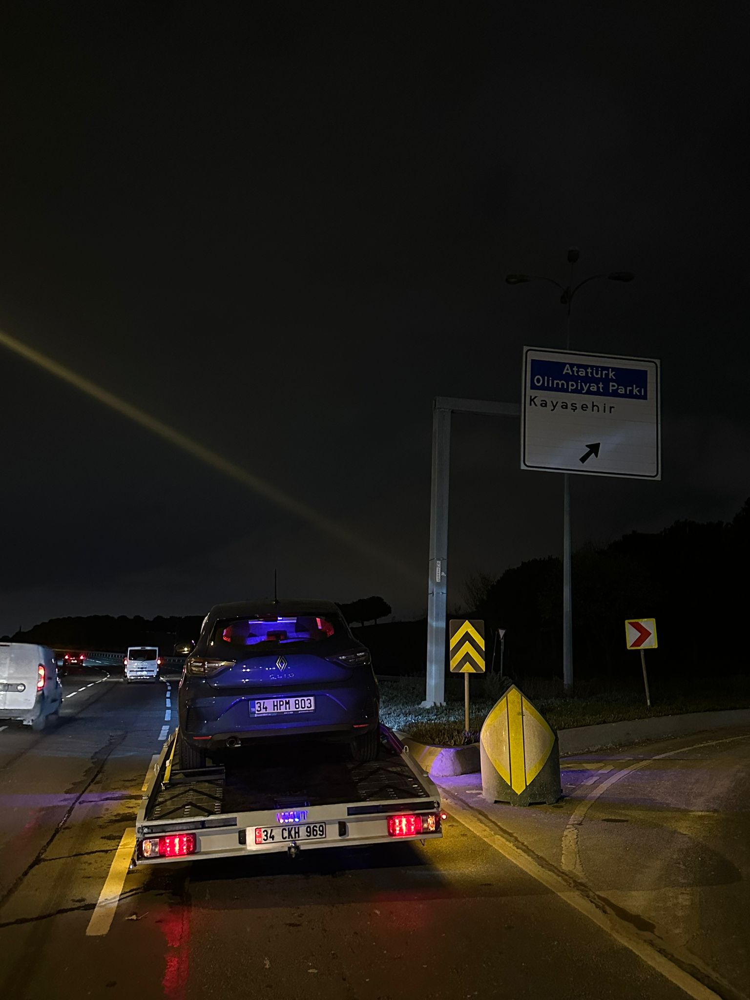 emre-oto-kurtarma-01 (1) emre-oto-kurtarma-01 (1)